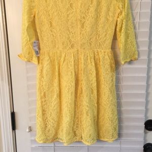 Forever 21 Yellow lace dress size L/G